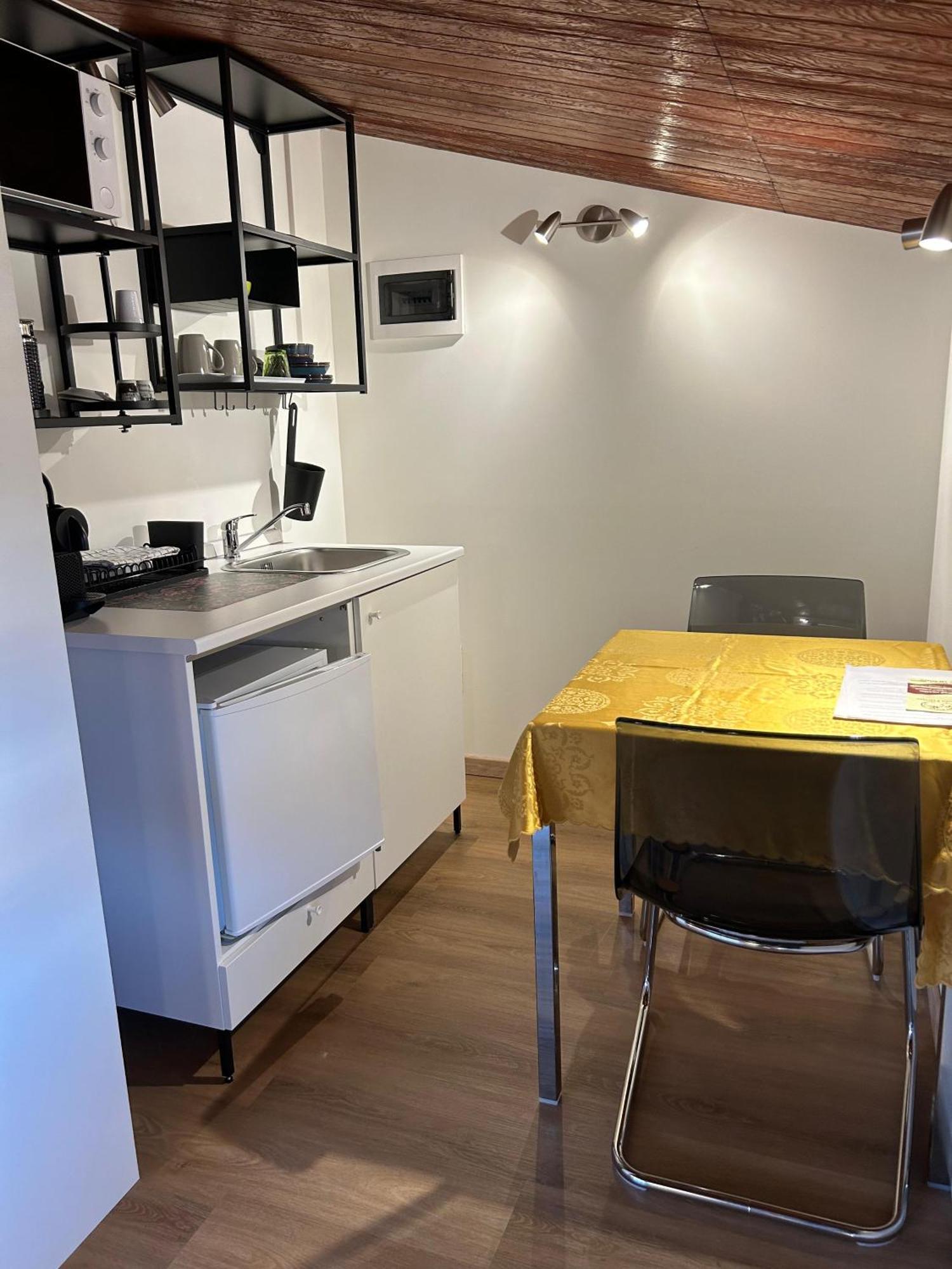 B&B Southitaly Busto Arsizio Esterno foto