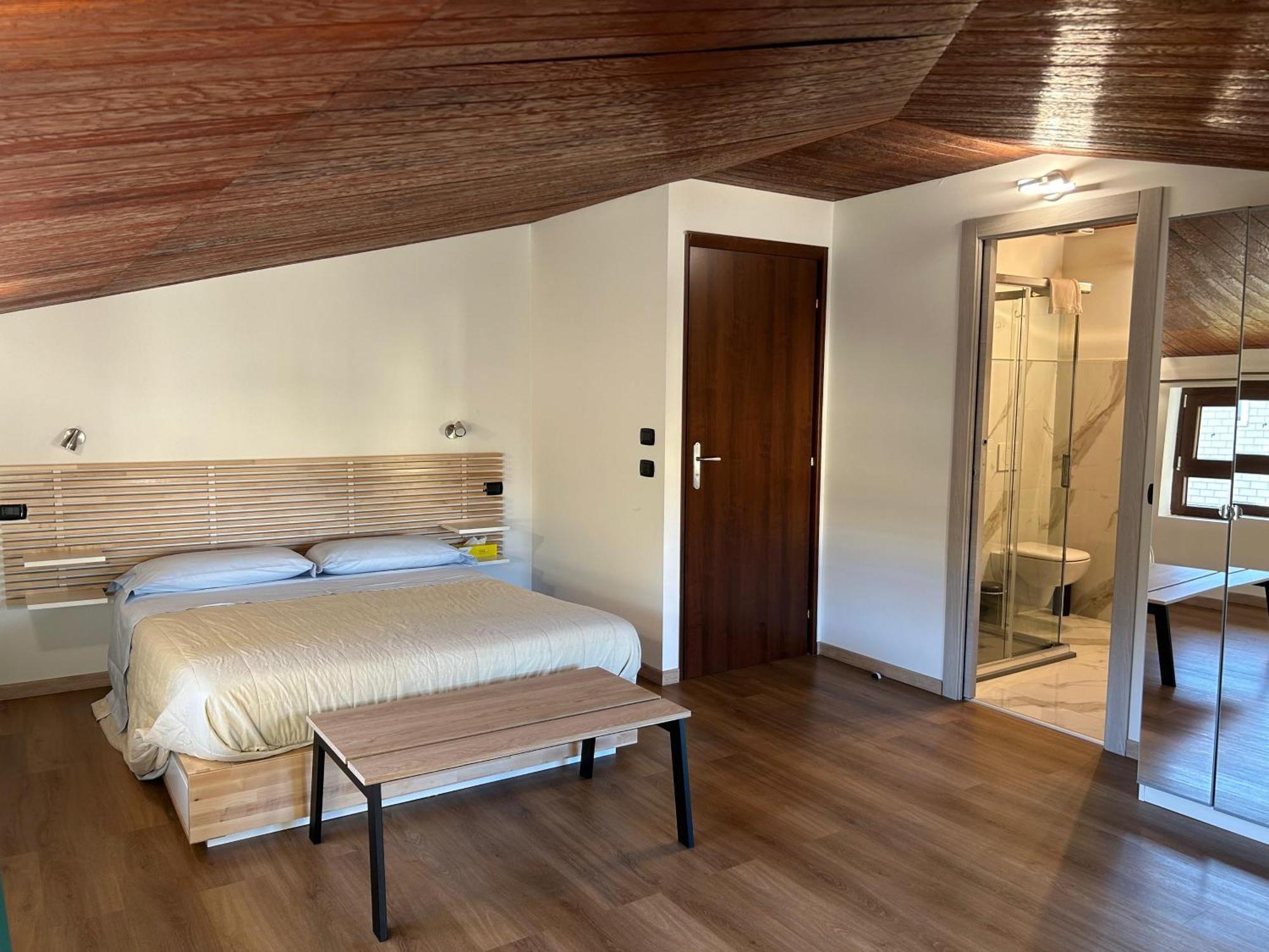B&B Southitaly Busto Arsizio Esterno foto