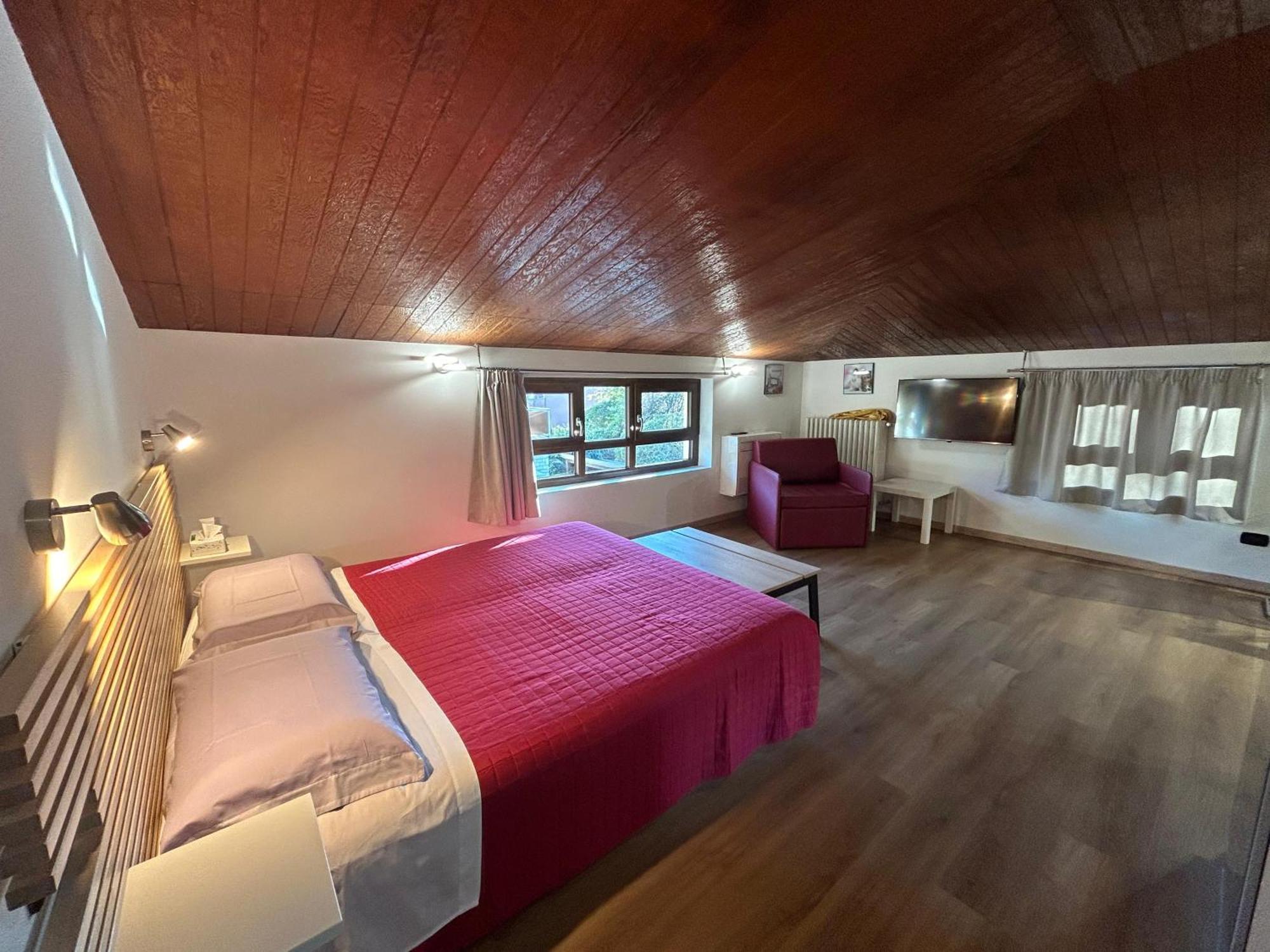 B&B Southitaly Busto Arsizio Esterno foto