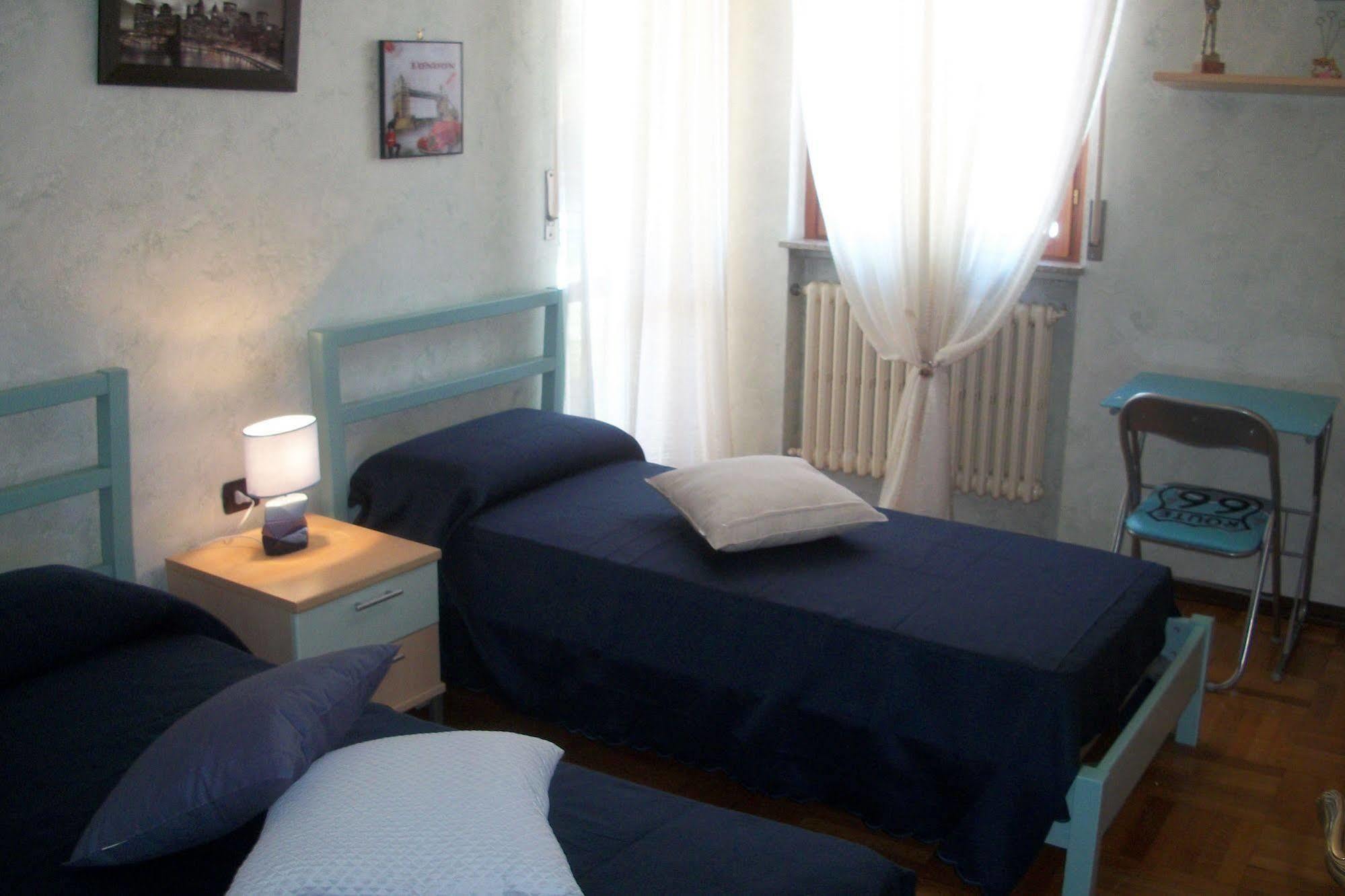B&B Southitaly Busto Arsizio Esterno foto