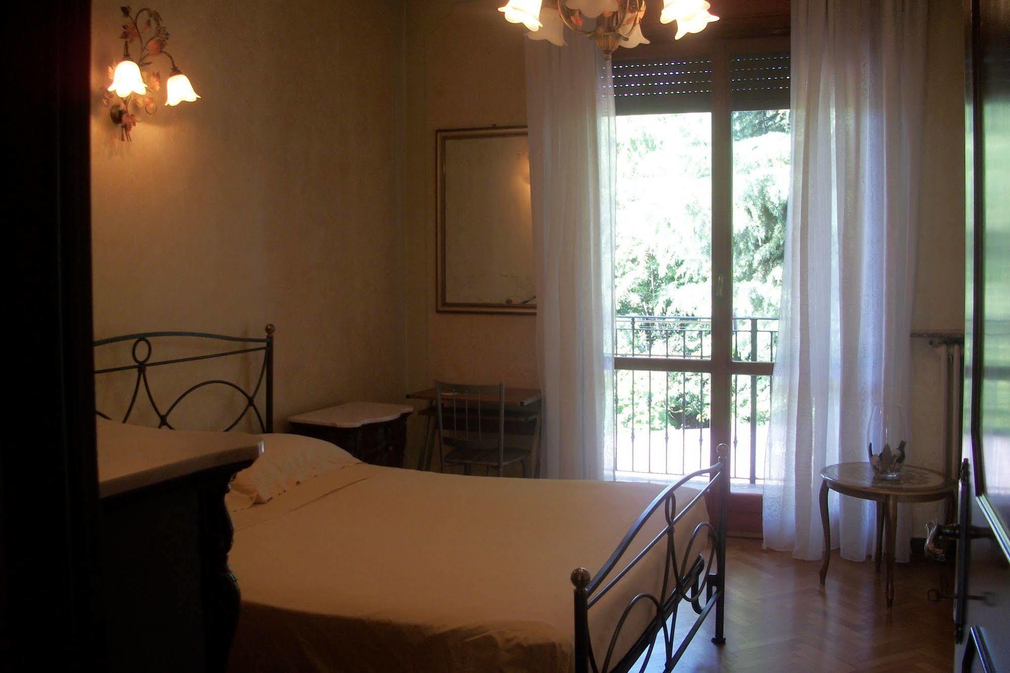 B&B Southitaly Busto Arsizio Esterno foto