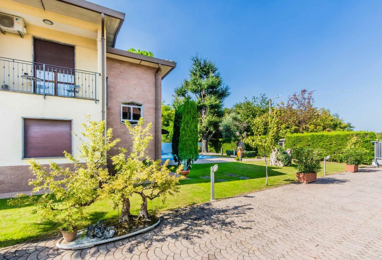 B&B Southitaly Busto Arsizio Esterno foto
