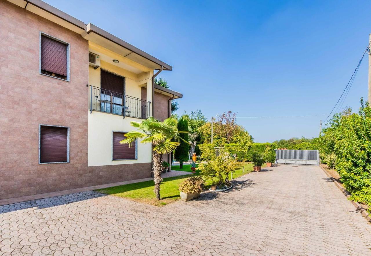B&B Southitaly Busto Arsizio Esterno foto