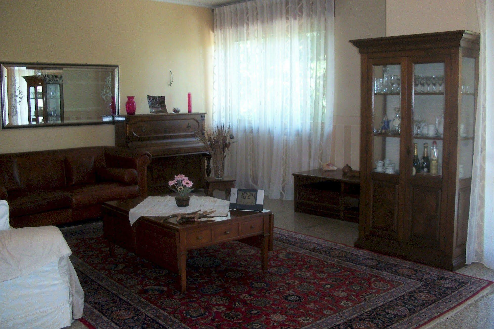 B&B Southitaly Busto Arsizio Esterno foto